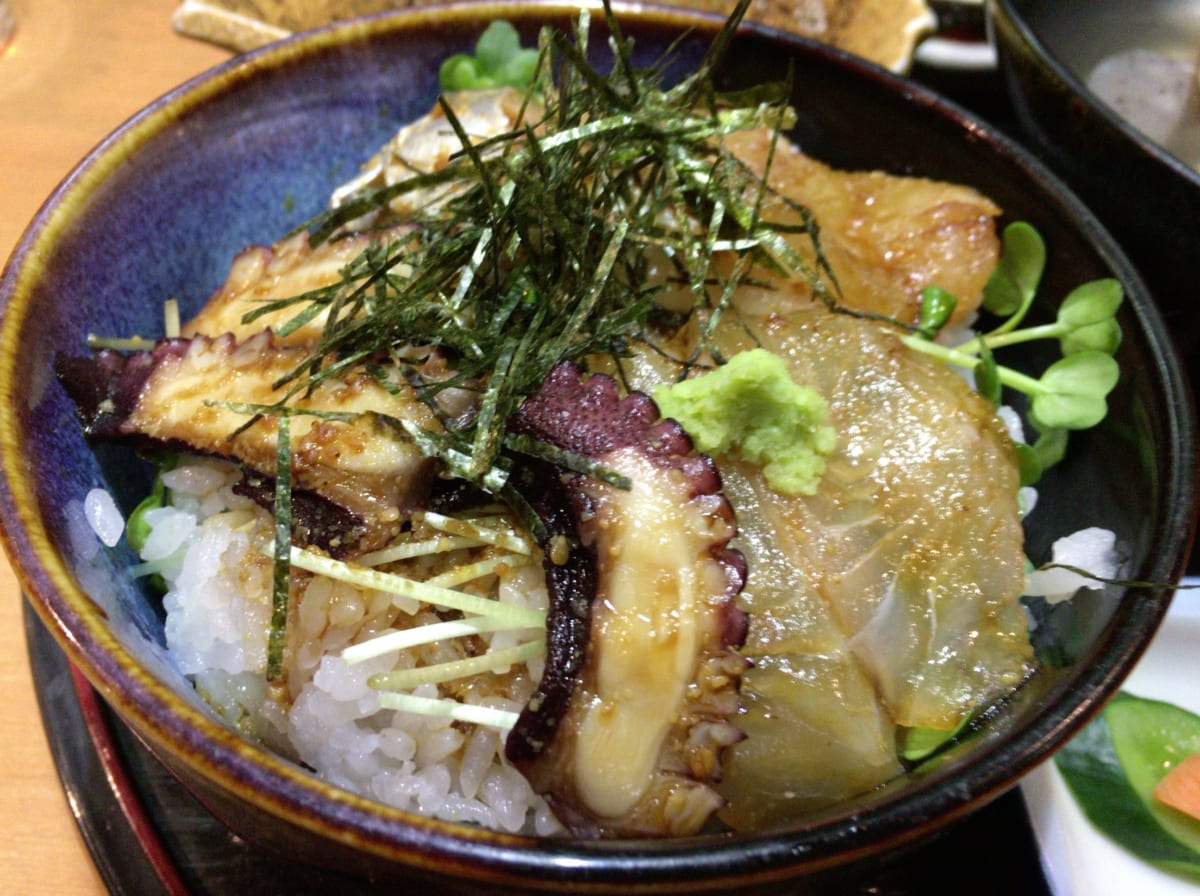 天草海士宴│熊本市内で海鮮丼ランチを堪能！もぐり漁師のお店は、水槽だらけにワクワクし昼よりも夜が更におすすめ