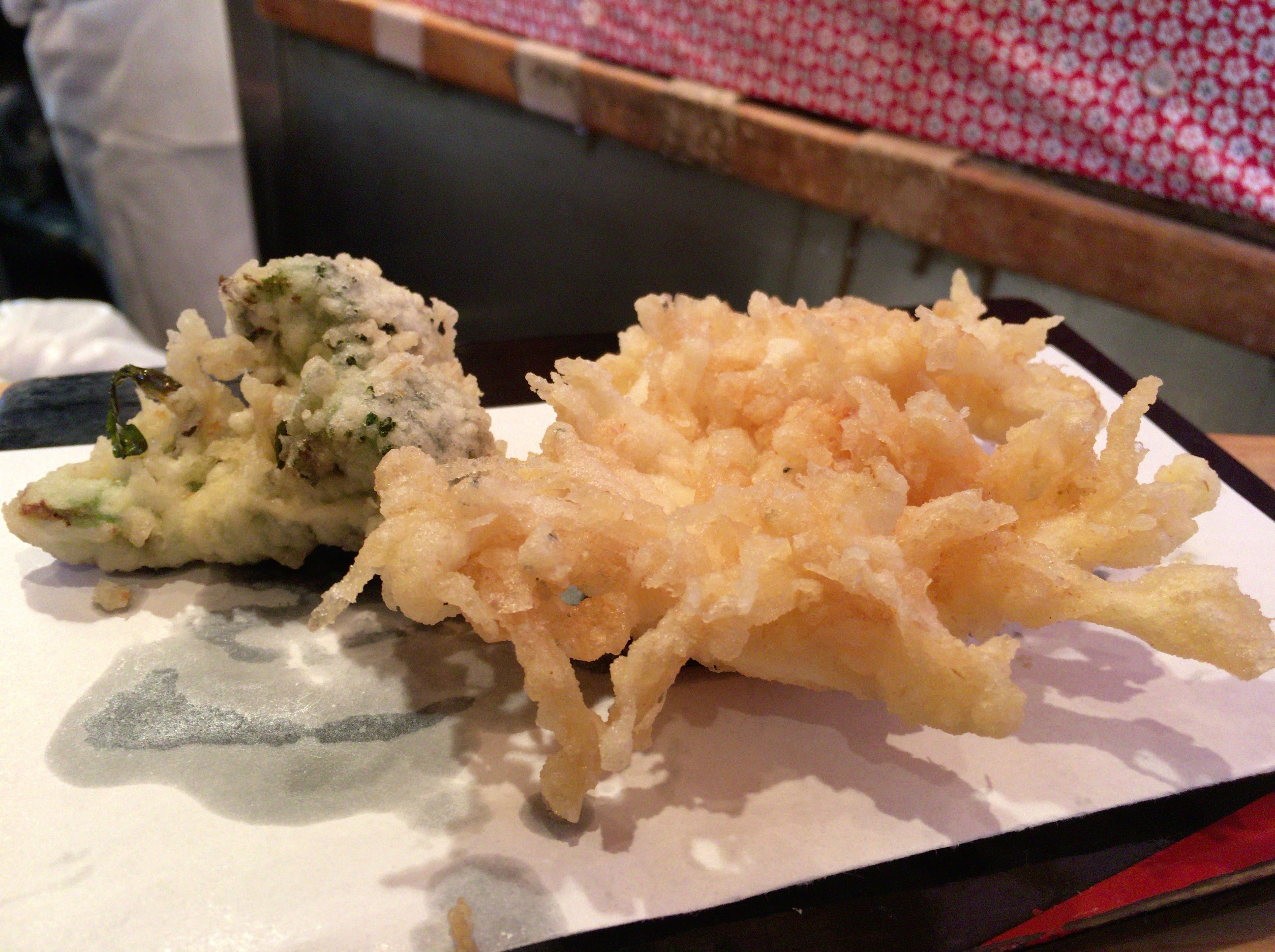 天すけ ~高円寺の開店前から大行列の人気天ぷら屋にて盛合せ定食。ここは日本最高峰の大衆天ぷら屋だった!